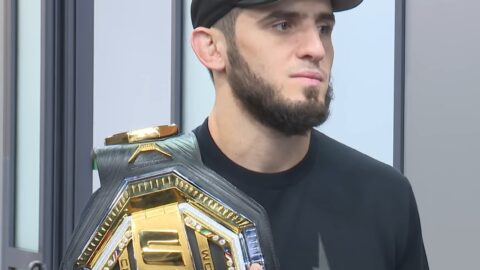 Ислам Махачев победил Деллу Маддалену и стал чемпионом UFC в двух весовых категориях