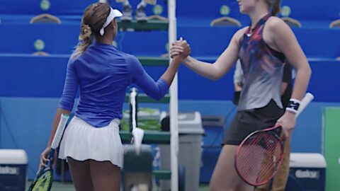 Елена Рыбакина выиграла Итоговый турнир WTA, обыграв Соболенко в финале