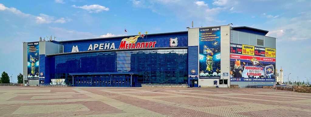 Металлург Мг — Локомотив